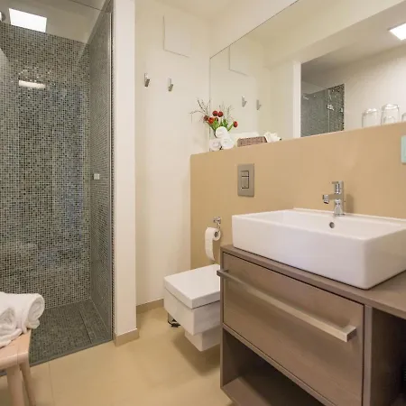 Appartement Duenenresidenz Prora - Mit Meerblick, 2 Schlafzimmern Und Balkon Np-304 *